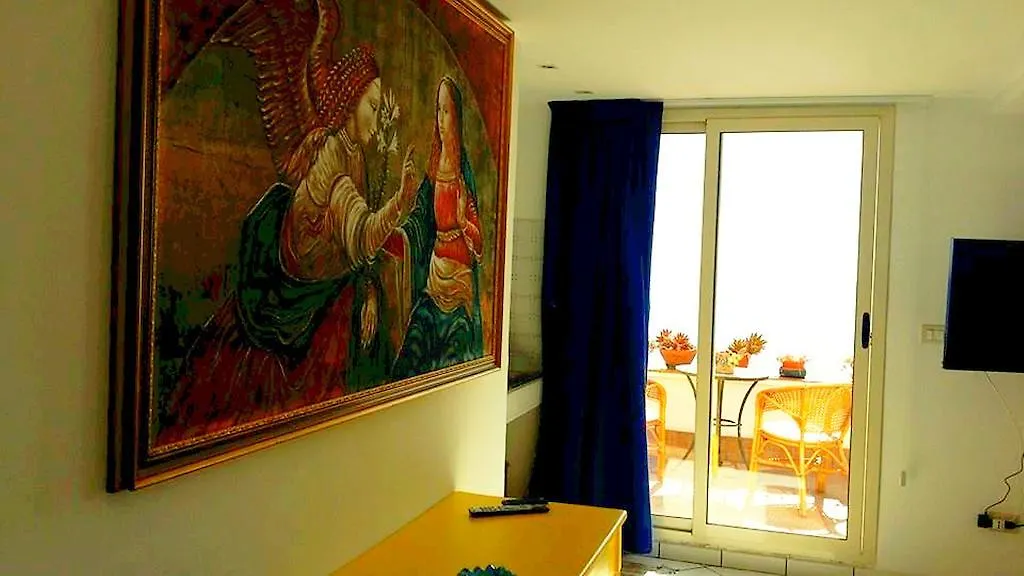Casa Sul Mare Bed and Breakfast Catania 3*,  Italia