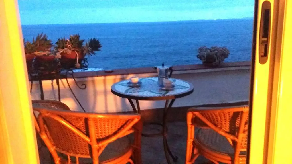 Casa Sul Mare Bed and Breakfast Catania