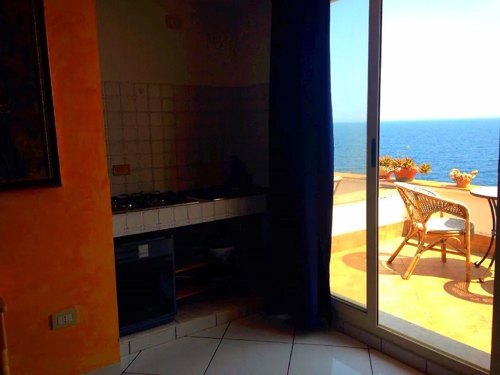 Casa Sul Mare Bed & Breakfast Catania 3*,