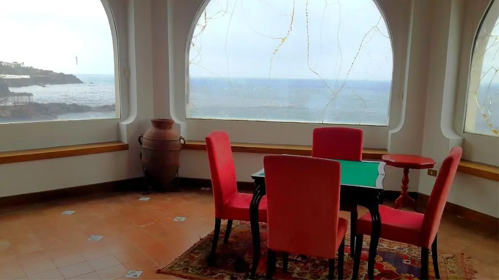 Casa Sul Mare Bed and Breakfast Catania 3*,  Italia